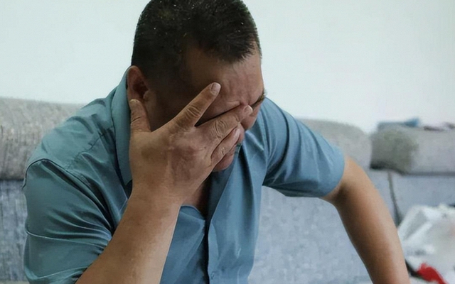 Phong tỏa tài khoản ngân hàng của người đàn ông có 19 tỷ đồng tiền đền bù đất