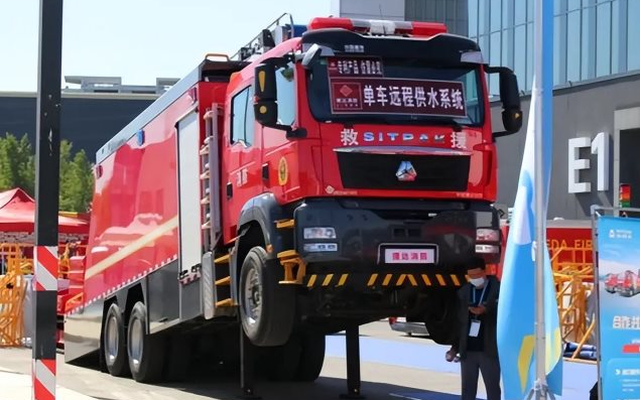 Vì sao Trung Quốc chi đến hơn 1.200 tỷ đồng/năm để nhập khẩu xe cứu hỏa?