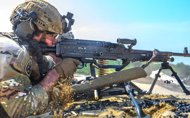 Khẩu súng máy "huyền thoại" của Liên Xô khiến Quân đội Mỹ phải dày công mổ xẻ