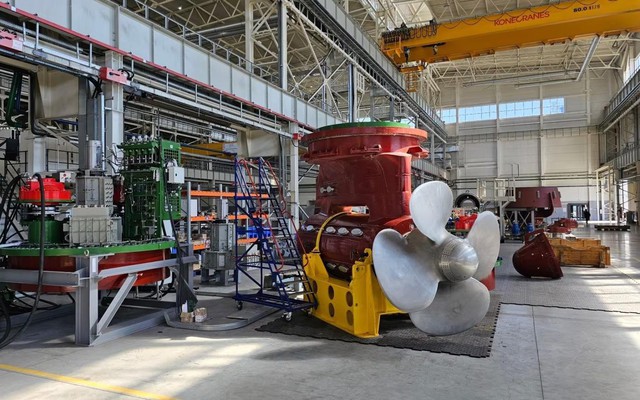 Phương Tây rút lui, Nga chỉ cần 2 năm để tìm lời giải: Đội tàu phá băng lớn nhất thế giới đón tin vui