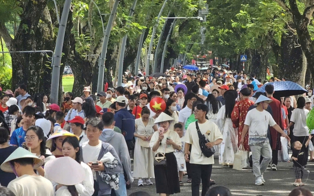 Tin rất vui: Toàn bộ người dân đến Hà Nội được miễn phí 1 dịch vụ dịp lễ này