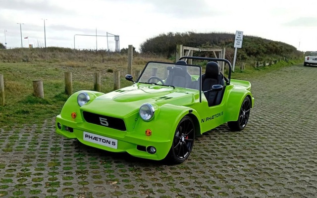 Trải nghiệm mẫu ô tô cho phép chủ xe tự tay lắp ráp và tùy biến diện mạo