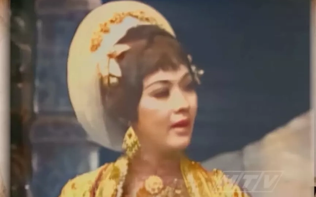 Xem lại nghệ sĩ Thanh Nga trên sân khấu, nhiều người rơi nước mắt