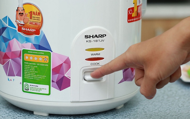 Cảnh báo đặc biệt tới các gia đình đang nấu cơm bằng nồi cơm điện