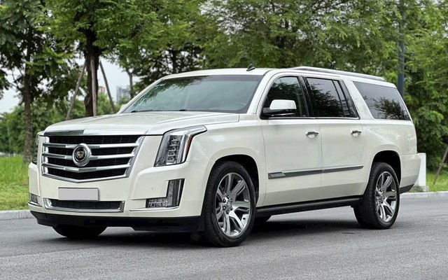 Chiếc Cadillac này bán lại chưa đến 2 tỷ đồng: Lớn hơn cả Everest, phù hợp cho gia đình cần cốp rộng mà vẫn đủ 6 chỗ, nhưng có điểm cần đánh đổi
