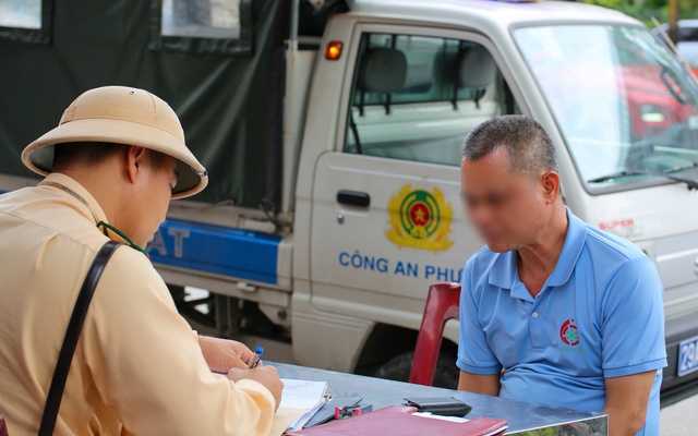Hơn 2.500 CSGT toàn quốc đồng loạt ra quân: 1.562 tài xế bị xử lý cùng 1 lỗi vi phạm
