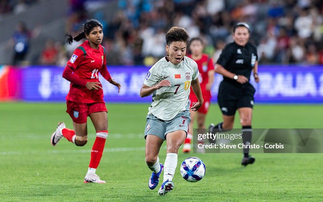 Asian Cup: Tuyển Trung Quốc "đặt một chân" vào tứ kết, tuyển Việt Nam thêm phần khó khăn