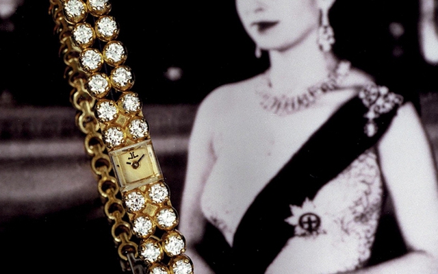 1 cỗ máy nhỏ hơn cả que diêm nhưng đủ sức làm khó cả ngành đồng hồ suốt gần 100 năm