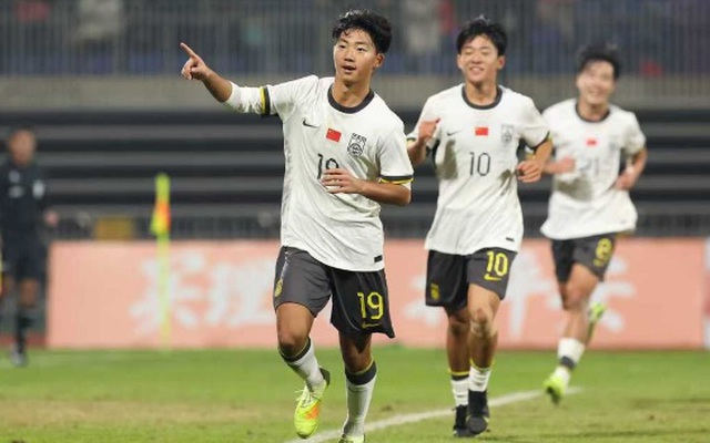 Tuyển Trung Quốc lại để thua đau sau lần gây bất ngờ trước Brazil