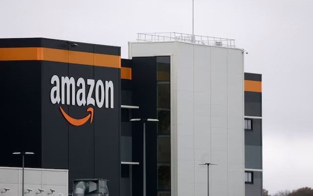 Amazon đàm phán để “thâu tóm” một tập đoàn viễn thông, đối đầu trực tiếp với Starlink của tỷ phú Elon Musk