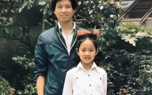 Tôi thấy xấu hổ khi mẹ quay lại trước ngày cưới, nhưng bố dượng lại bảo tôi đừng oán hận