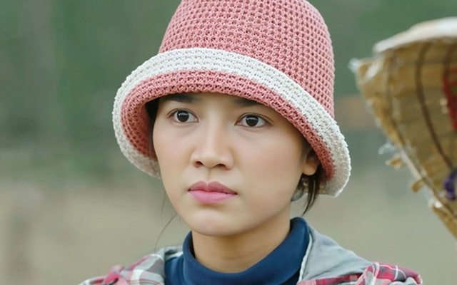 Mỹ nhân VFC: Sự nghiệp nhiều thăng trầm, hôn nhân viên mãn bên chồng điển trai