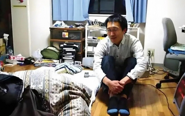 Một kiểu "ăn bám" cha mẹ hoàn toàn mới: Bề ngoài dường như không đòi hỏi gì nhưng thực ra sống kiếp tầm gửi!