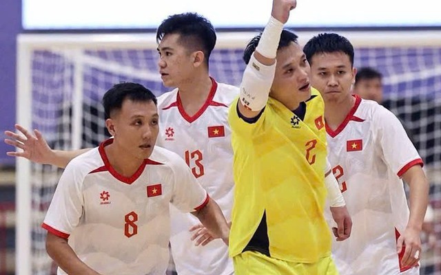 Đại thắng 7-1, tuyển Việt Nam chắc suất vào bán kết giải Đông Nam Á