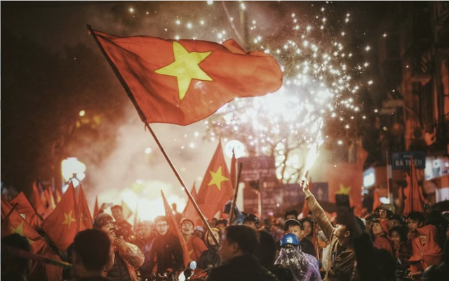 Việt Nam lập kỷ lục lịch sử, Sputnik hé lộ "đóng góp lớn của người Nga"