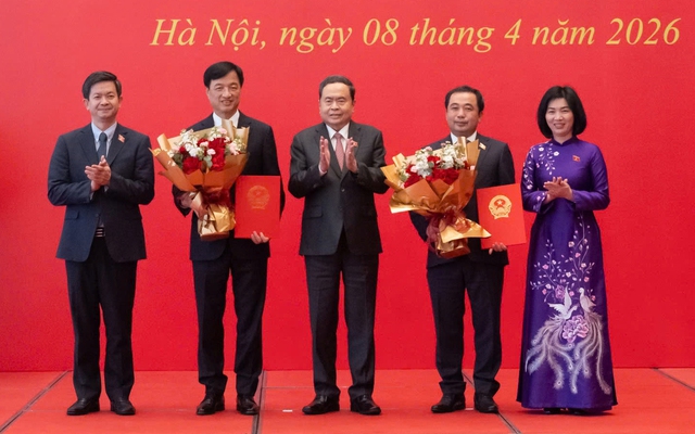 Ông Nguyễn Duy Ngọc và Trần Đức Thắng chuyển sinh hoạt Đoàn đại biểu Quốc hội