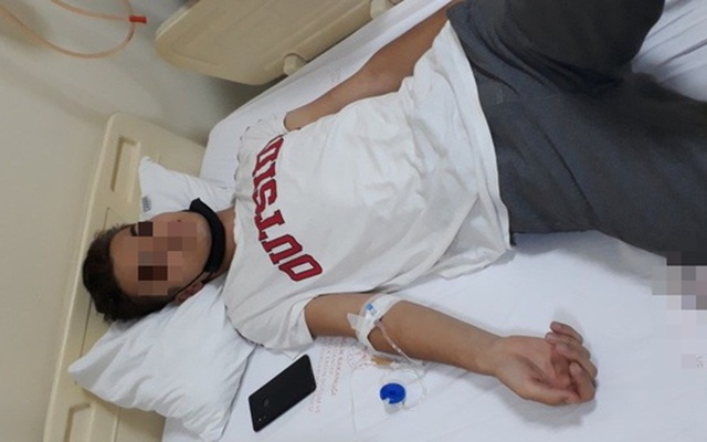 Chàng trai mắc bệnh lậu khẳng định chưa từng làm “chuyện ấy”, tức giận nói với bác sĩ: “Tại nhà vệ sinh công cộng”