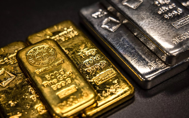 Cùng tăng dựng đứng sau thỏa thuận ngừng bắn Mỹ - Iran nhưng kim loại quý này tăng mạnh gấp hơn 2 lần vàng