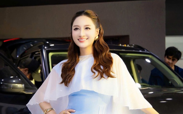 Á hậu Hải Vân – MC quen mặt trên VTV với học vấn ấn tượng tại Hoa hậu Văn Hoá Việt Nam 2026