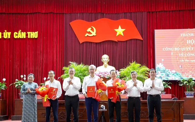 Công bố quyết định của  Ban Bí thư Trung ương Đảng về công tác cán bộ