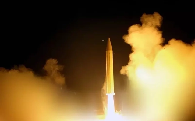 Iran tuyên bố 'đang chờ lệnh khai hoả'