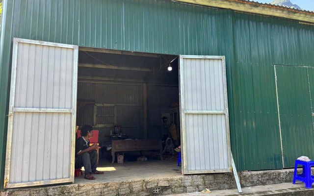 Phát hiện người phụ nữ chết trong nhà với nhiều vết thương bất thường