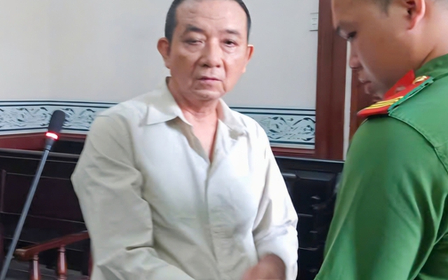 Bị xét xử sau hơn 20 năm trốn truy nã