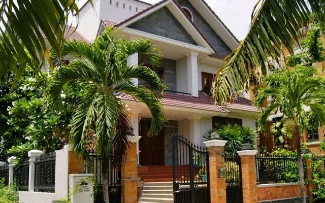 4 lý do bạn nên trồng một cây cau trước nhà