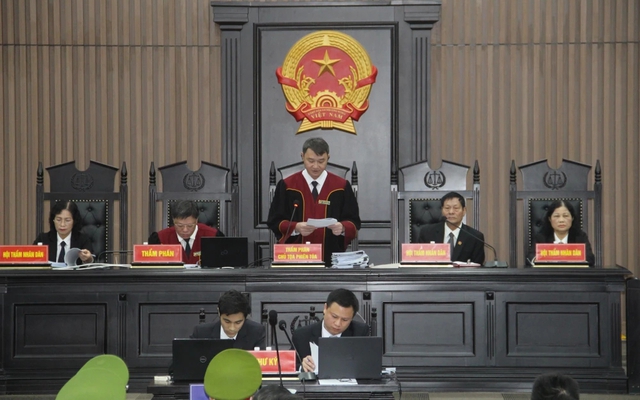 Tử hình Bạc Cầm Anh SN 1997 và 4 người khác