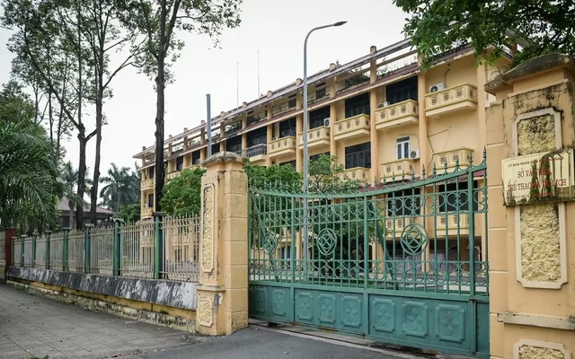 Đề xuất về xử lý trụ sở công không ai nhận