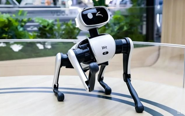 Doanh thu đạt gần 14 triệu USD chỉ sau 20 ngày: Tại sao sản phẩm chó robot tại Trung Quốc lại gây sốt?
