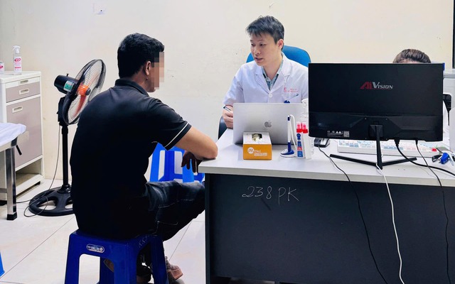 Nam thanh niên 23 tuổi hoảng loạn sợ suy thận giai đoạn cuối sau khi xem TikTok