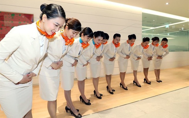 Hãng hàng không cho loạt tiếp viên nghỉ không lương, cắt gần 200 chuyến bay quốc tế trong 2 tháng