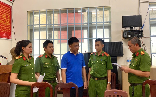 Ra quyết định bắt tạm giam chủ doanh nghiệp Nguyễn Anh Tiến SN 1990