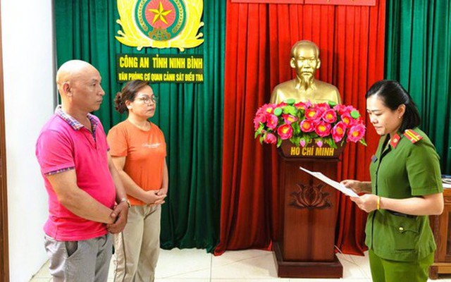 Bắt cặp vợ chồng đưa hối lộ cho cán bộ xã