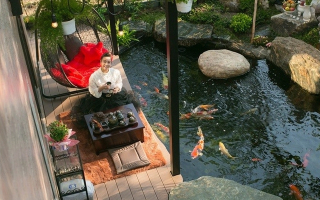 Nữ ca sĩ Việt tự sinh con, 41 vẫn chưa lấy chồng: Sống trong biệt thự 20 tỷ view nhìn thẳng sông