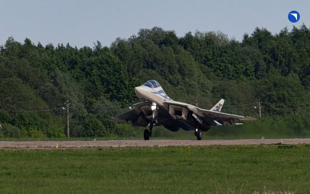 Ưu điểm bất ngờ của tiêm kích Su-57D so với F-22 và F-35 được hé lộ