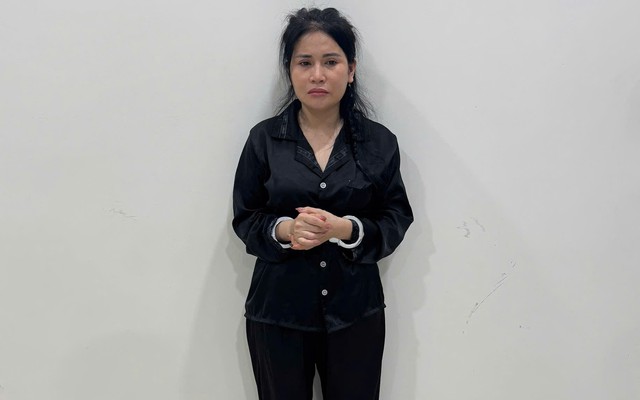 Bắt khẩn cấp mẹ kế Nguyễn Thị Kim Sau SN 1985