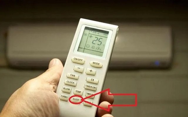 Không phải Sleep, đây mới là nút trên điều khiển điều hòa giúp tiết kiệm điện khi bật đi ngủ