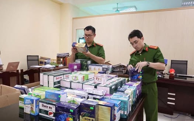 Cảnh báo khẩn: 39 sản phẩm bảo vệ sức khỏe bị xác định là hàng giả, nhiều loại "quen nhẵn mặt" trong nhiều gia đình Việt