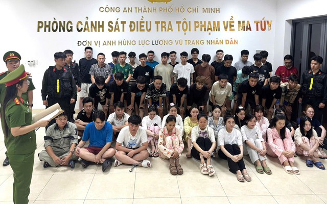 Bắt môi giới Nguyễn Thị Tuyết Hồng và 49 đối tượng trong chuyên án đặc biệt lớn