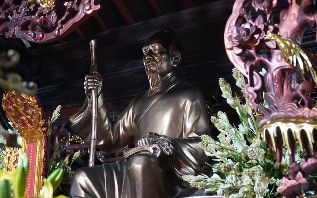 Việt Nam có một nhân vật được nhân dân suy tôn là "Y thánh", UNESCO công nhận là Danh nhân văn hóa thế giới