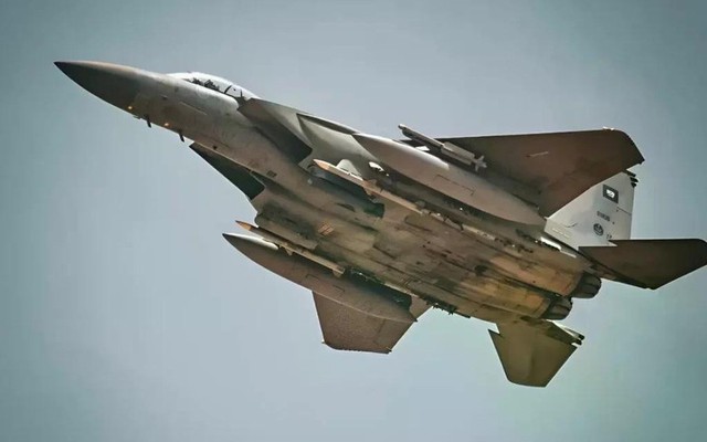 Tên lửa IRIS-T được tích hợp thành công trên tiêm kích F-15