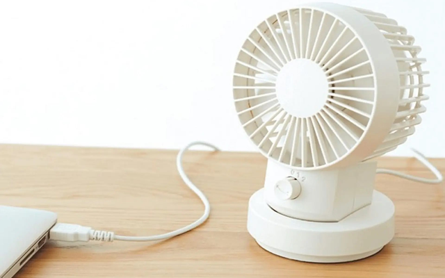 Lời khuyên đến những gia đình đang sử dụng quạt tích điện trong thời điểm nắng nóng 40 độ