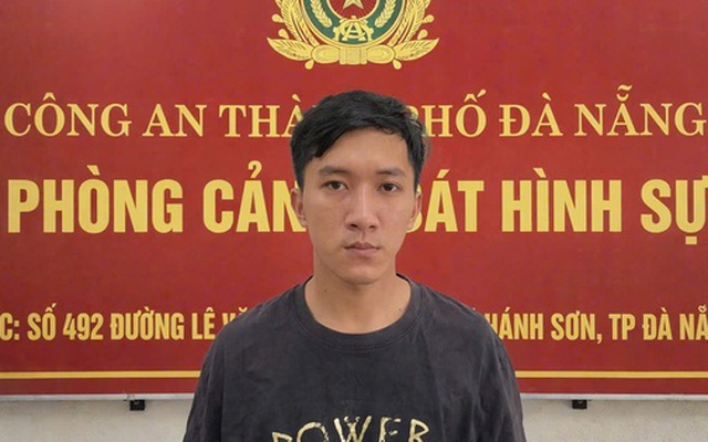 Ban ngày chuyên giả du khách, ban đêm leo rào vào trộm tiền công đức
