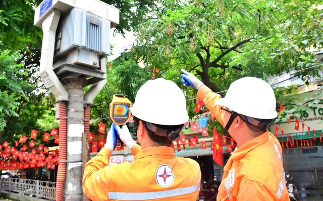 EVN Hà Nội thông báo nóng về tin cắt điện ngày 27/5, Thủ đô chạm mốc tiêu thụ điện cao nhất lịch sử