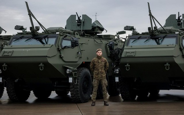 Lithuania rào kín biên giới Nga bằng gần 1.000 xe bọc thép chở quân từ Patria