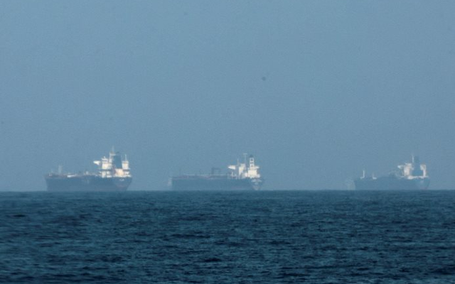 Venezuela vừa đón tin vui cùng lúc từ Mỹ, Ấn Độ và châu Âu