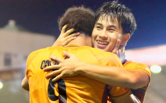 V.League vòng áp chót: HAGL khiến Hà Nội FC bật khỏi top 3, lộ diện 3 đội đua trụ hạng ở vòng cuối