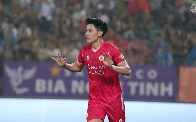 Cuộc đua Vua phá lưới nội: Đình Bắc tăng tốc ngoạn mục, áp sát ngôi đầu